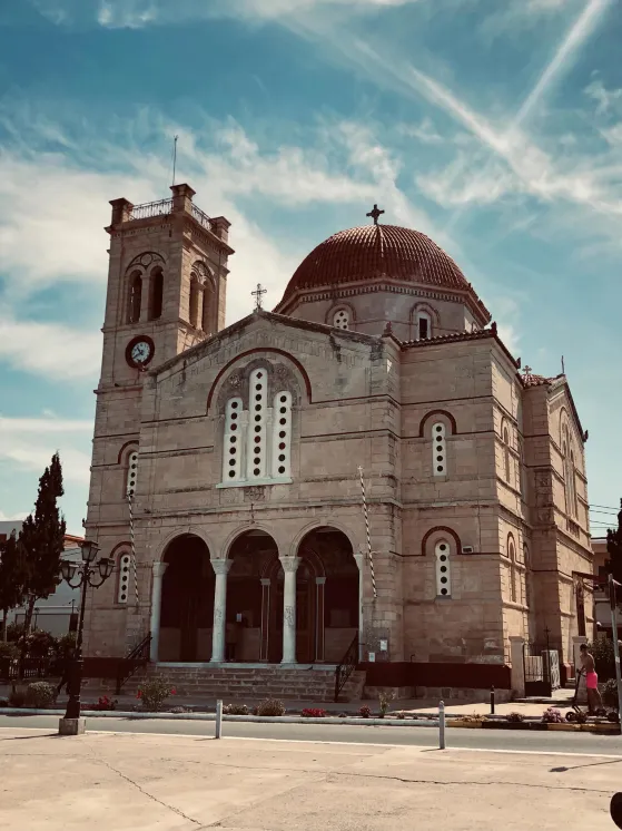 devant_eglise.webp